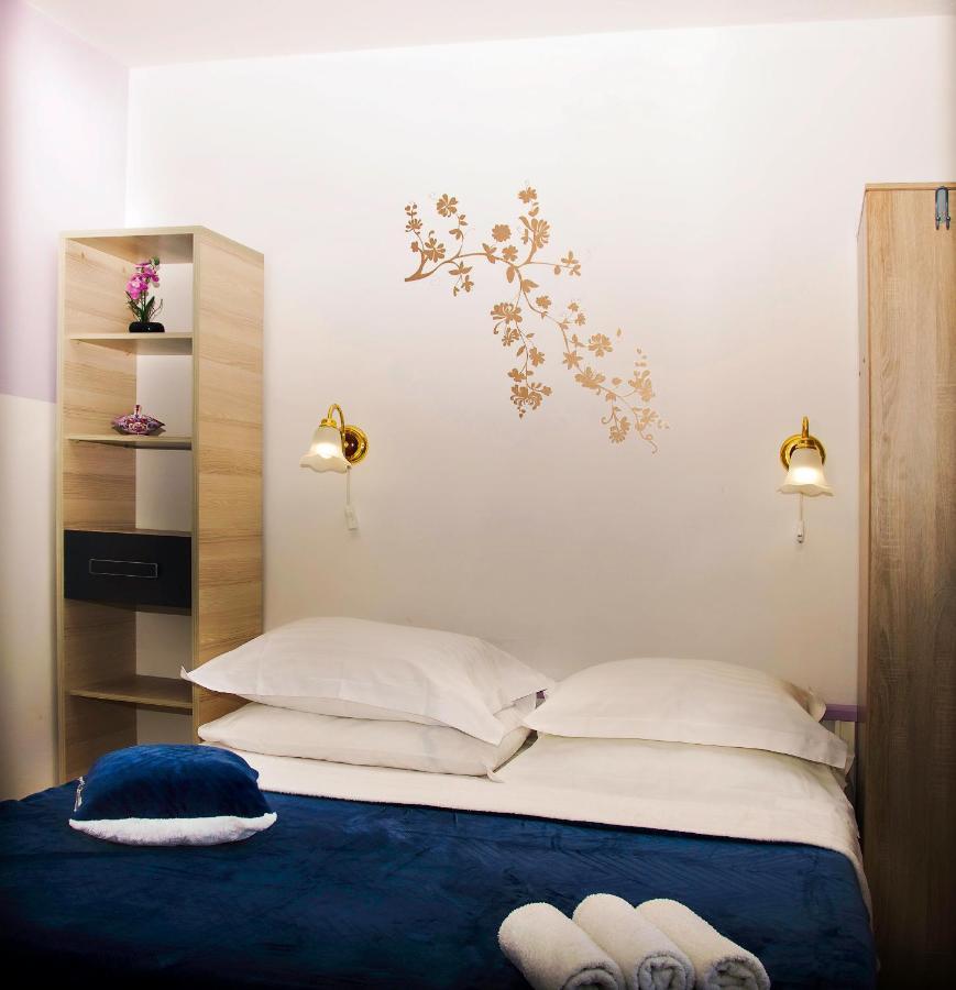 Apartmani Gloria Бродарика Екстериор снимка
