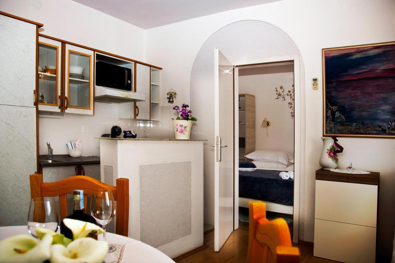 Apartmani Gloria Бродарика Екстериор снимка