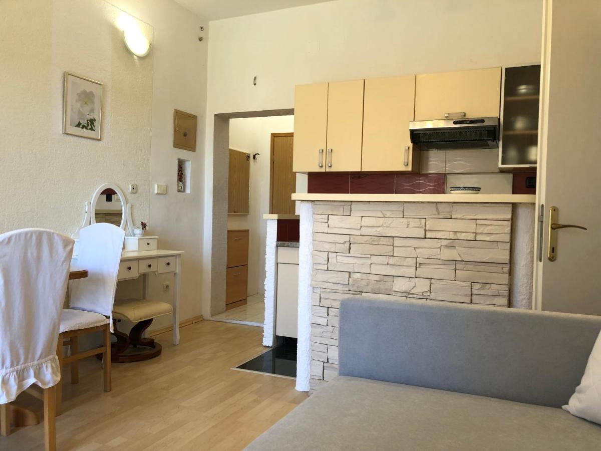 Apartmani Gloria Бродарика Екстериор снимка
