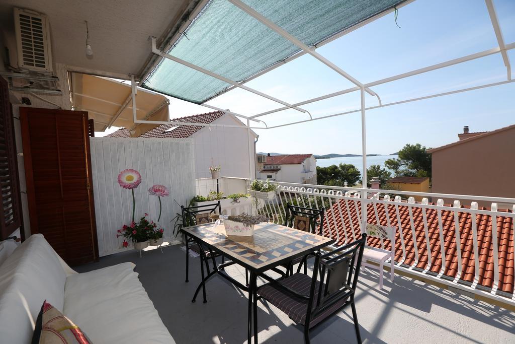 Apartmani Gloria Бродарика Екстериор снимка