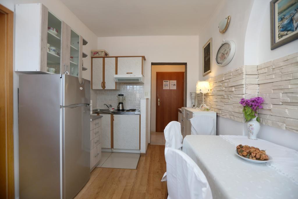 Apartmani Gloria Бродарика Екстериор снимка