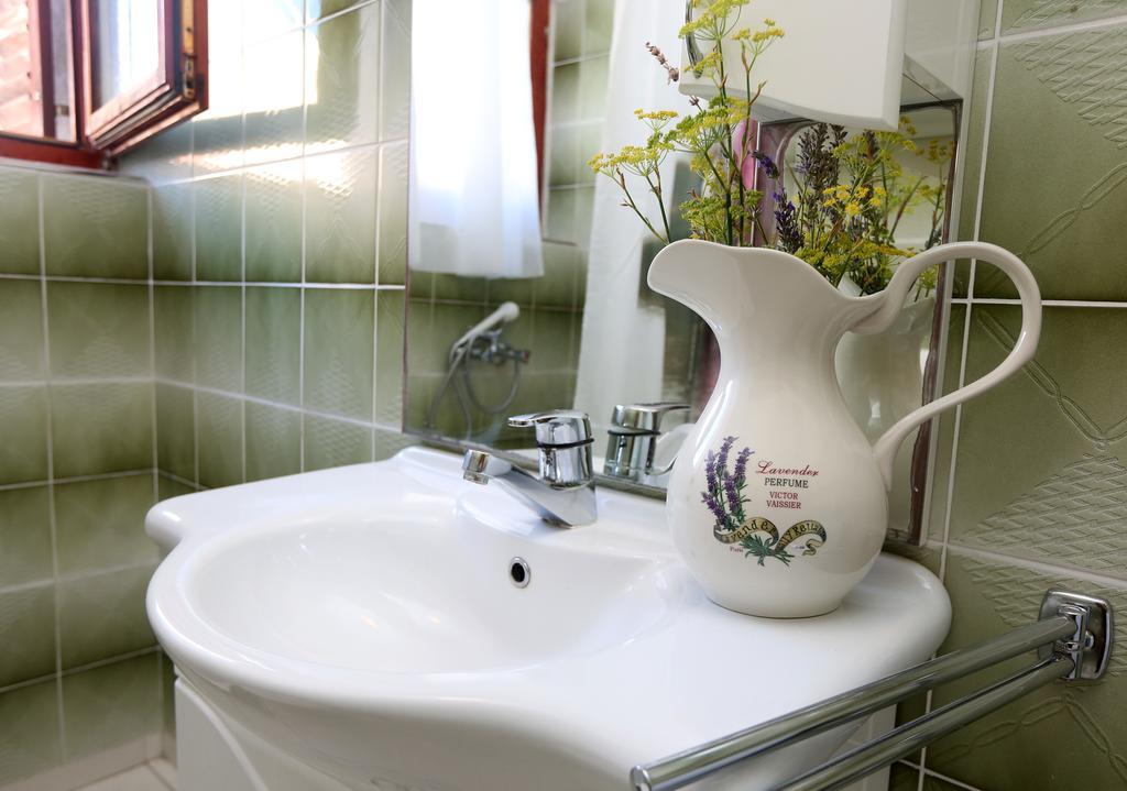 Apartmani Gloria Бродарика Екстериор снимка