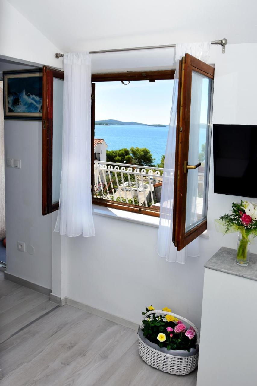 Apartmani Gloria Бродарика Екстериор снимка