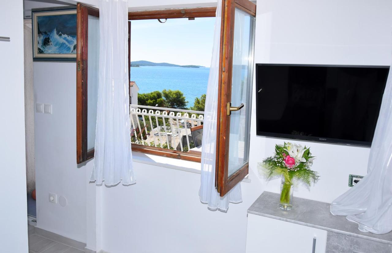 Apartmani Gloria Бродарика Екстериор снимка